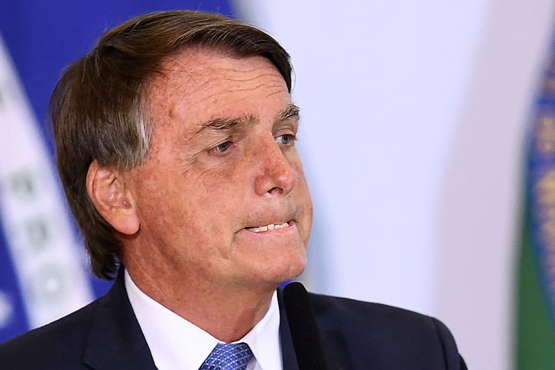 Bolsonaro é colocado em prisão domiciliar por tentativa de golpe